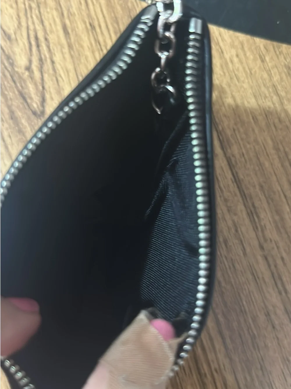 Vintage Dooney and Bourke wristlet with key chain